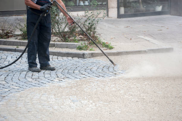 Best Oil and Grease Removal from Surfaces in Briarcliff, TX